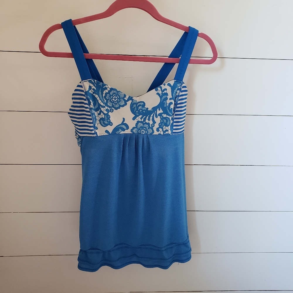 Lululemon tank top
